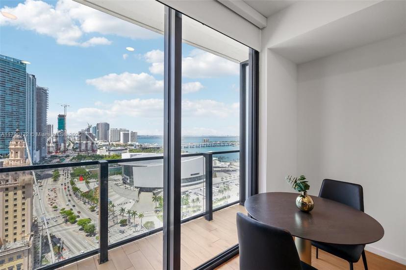Picture of 398 NE 5Th St # 1805, Miami FL 33132