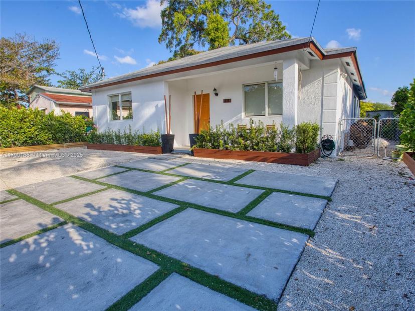 Picture of 311 NW 95Th St, Miami FL 33150