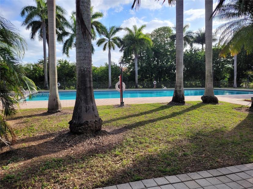 Picture of 9360 Fontainebleau Blvd # 208, Miami FL 33172