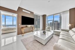 Picture of 851 NE 1St Ave # 3711, Miami, FL 33132