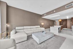 Picture of 851 NE 1St Ave # 3711, Miami, FL 33132