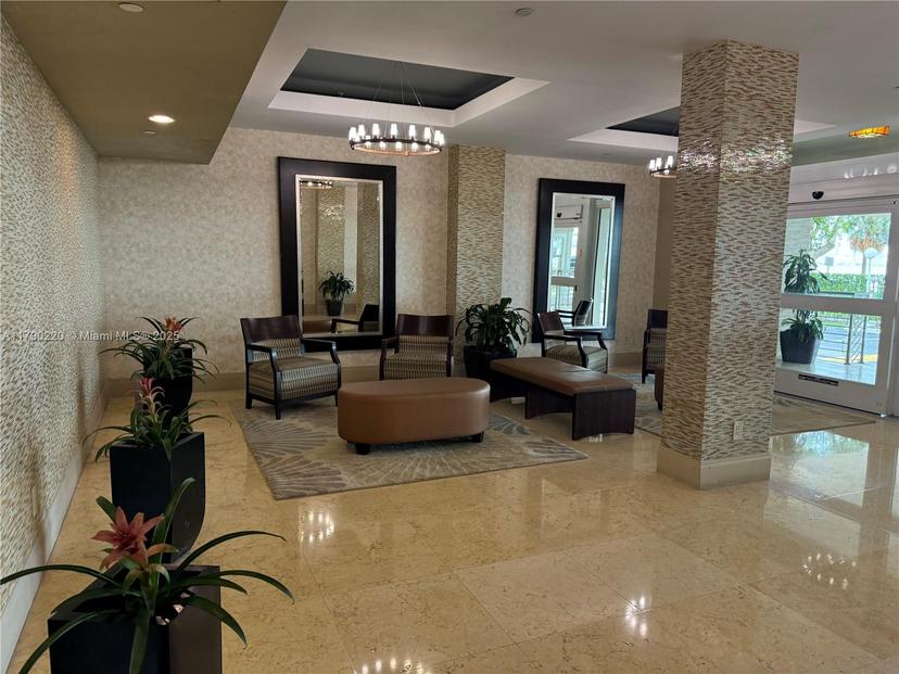 Picture of 1420 Brickell Bay Dr, Miami FL 33131