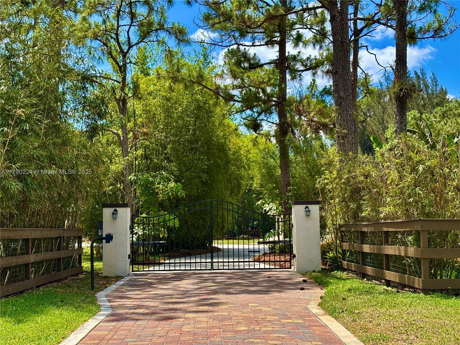 Picture of 7219 Wilson Rd, West Palm Beach, FL 33413