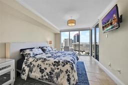 Picture of 1850 S Ocean Dr # 1208, Hallandale Beach, FL 33009