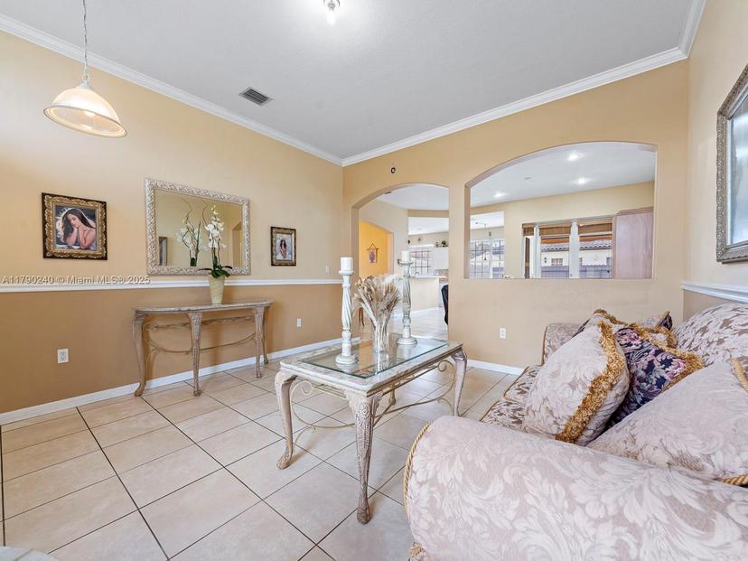 Picture of 16218 SW 48Th Ter, Miami FL 33185
