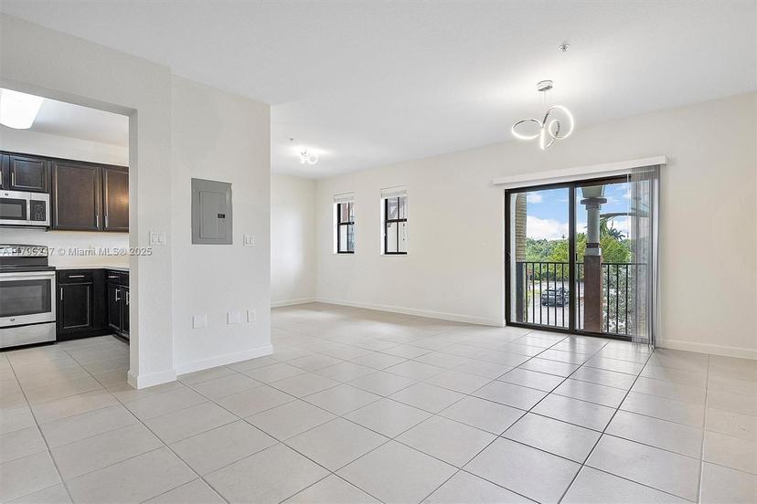 Picture of 10620 NW 88Th St # 217, Doral FL 33178