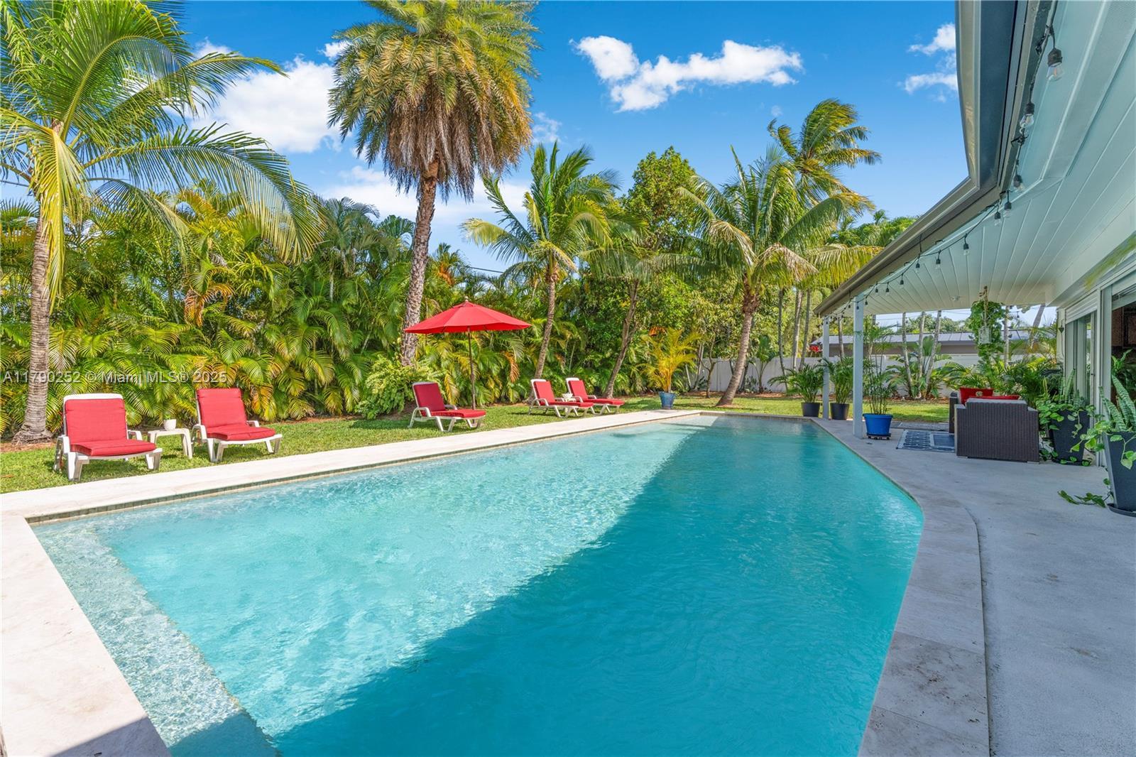 Picture of 13451 SW 74Th Ave, Pinecrest, FL 33156