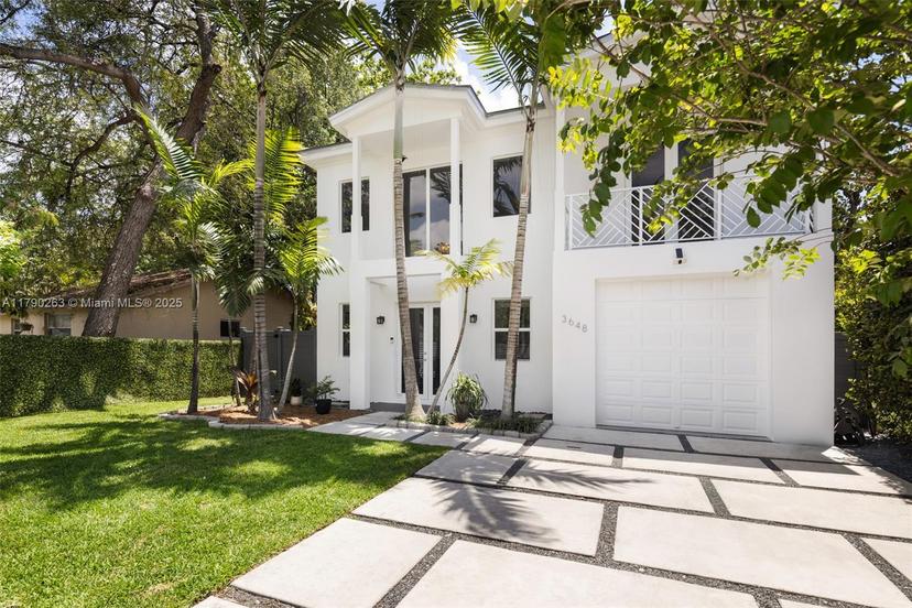 Picture of 3648 Oak Ave, Coconut Grove FL 33133