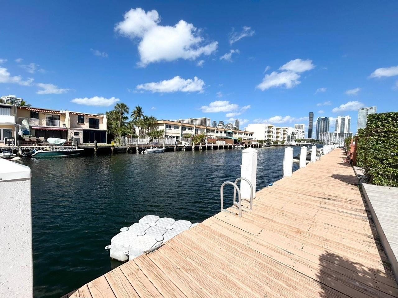 Picture of 3811 NE 166Th St # 3, North Miami Beach, FL 33160