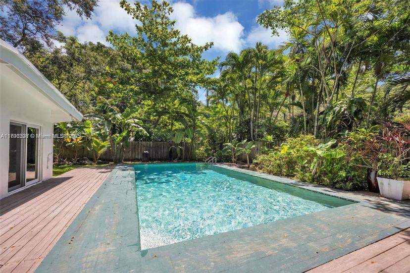 Picture of 3700 Loquat Ave, Miami FL 33133