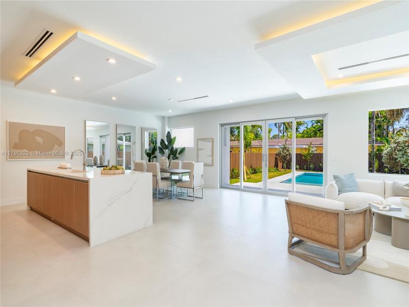 Picture of 734 NE 14Th Ave, Fort Lauderdale FL 33304