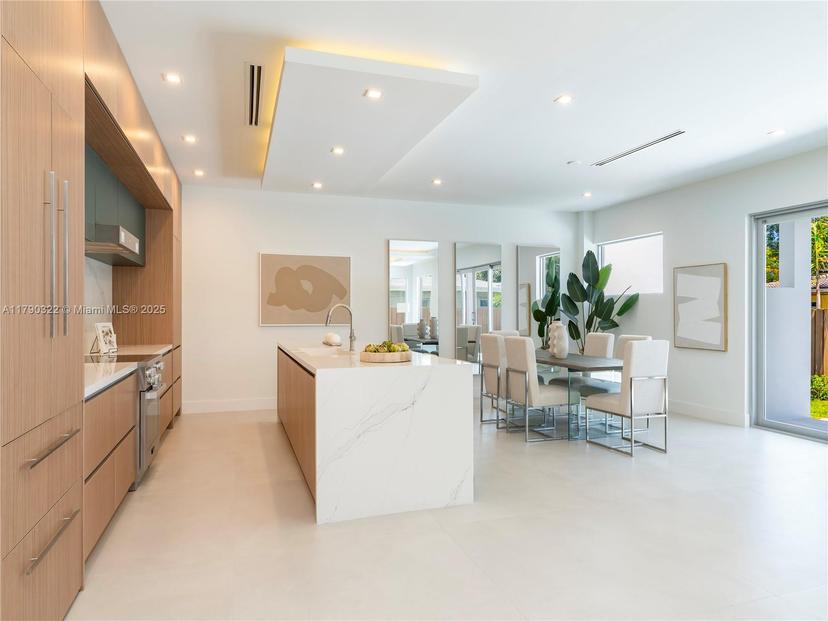 Picture of 734 NE 14Th Ave, Fort Lauderdale FL 33304