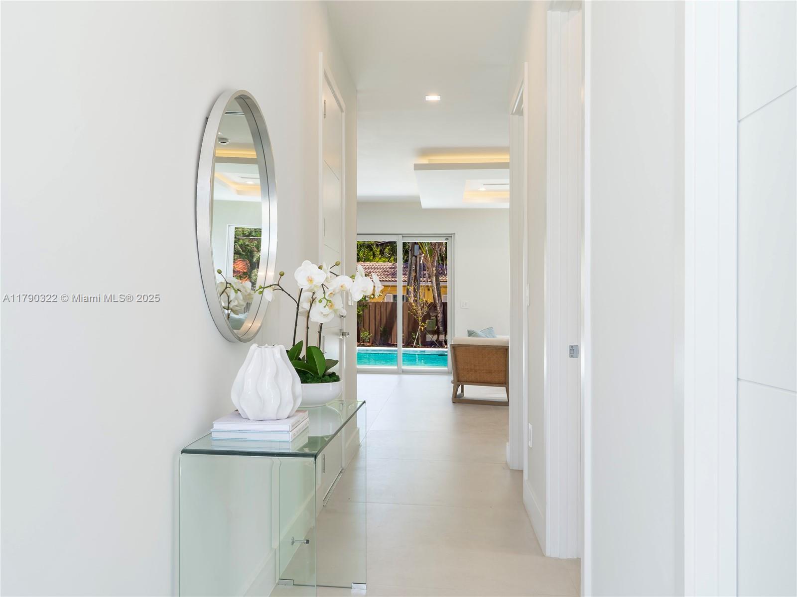 Picture of 734 NE 14Th Ave, Fort Lauderdale, FL 33304