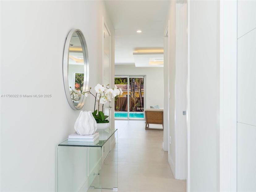 Picture of 734 NE 14Th Ave, Fort Lauderdale FL 33304