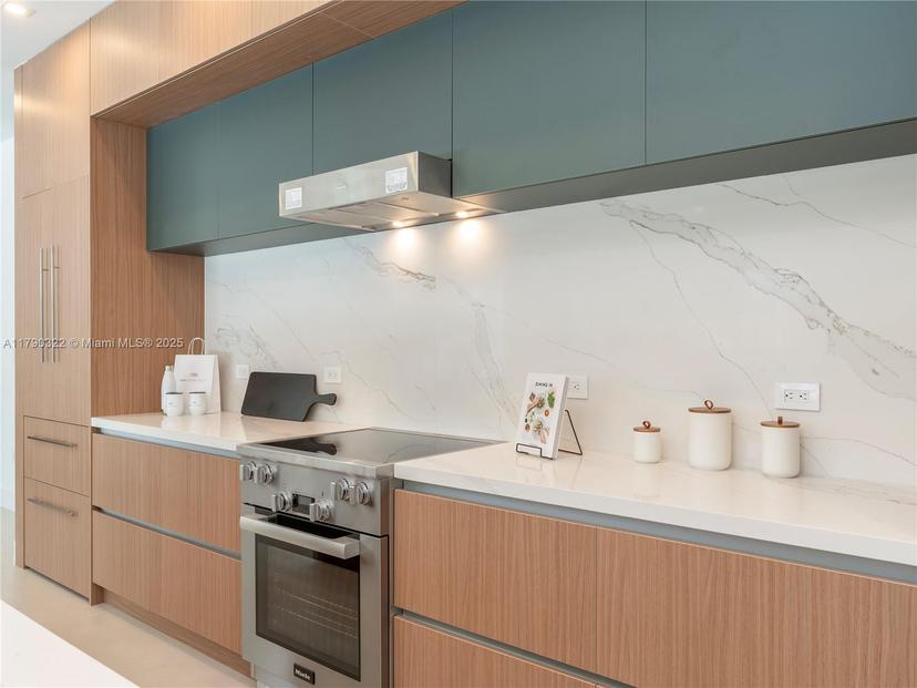 Picture of 734 NE 14Th Ave, Fort Lauderdale FL 33304