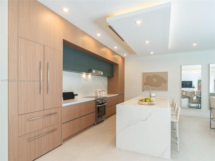 Picture of 734 NE 14Th Ave, Fort Lauderdale FL 33304