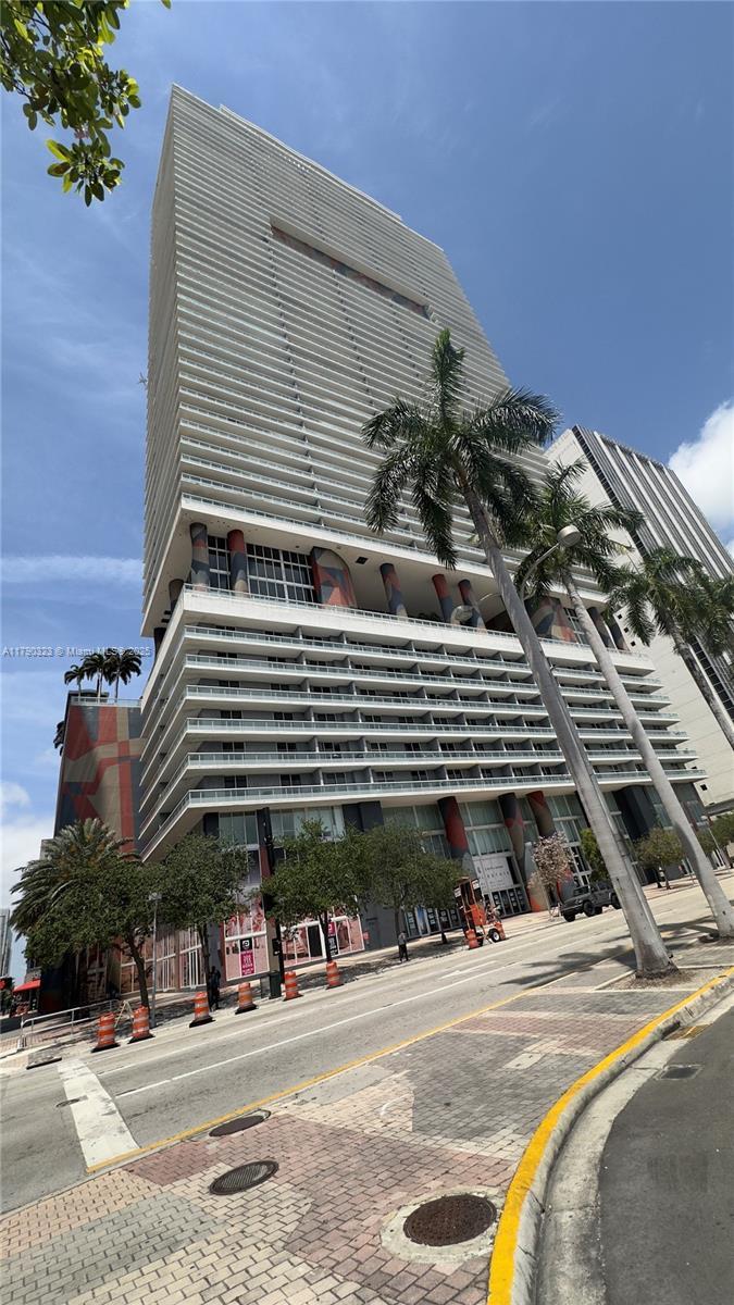 Picture of 50 Biscayne Blvd # 812, Miami FL 33132
