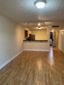 Picture of 9935 Nob Hill Ln # 9935, Sunrise, FL 33351