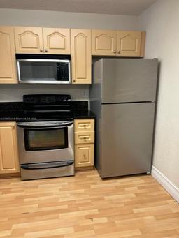 Picture of 9935 Nob Hill Ln # 9935, Sunrise, FL 33351