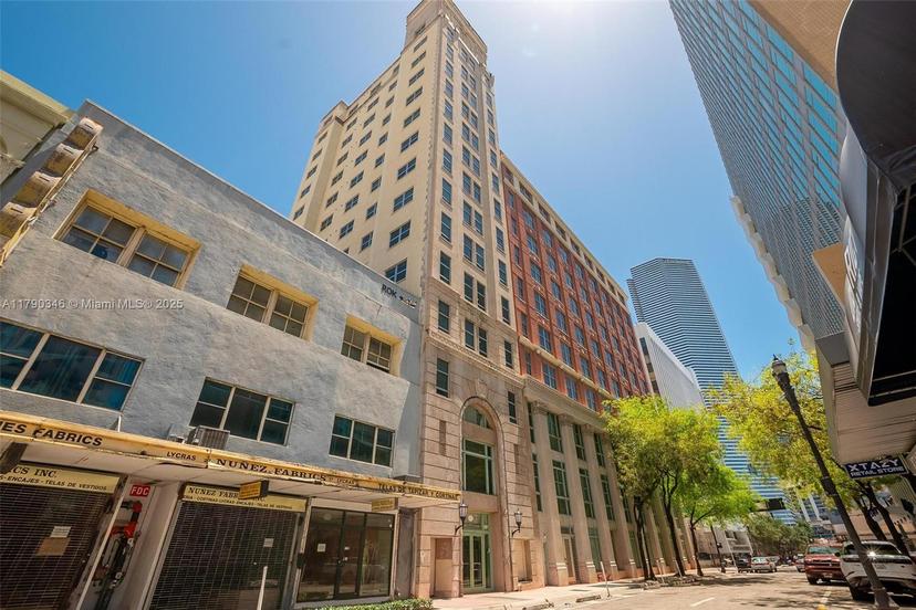 Picture of 111 E Flagler St # 909, Miami FL 33131