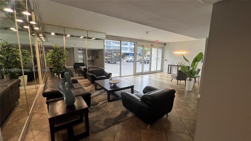 Picture of 16570 NE 26Th Ave # 4A, North Miami Beach FL 33160