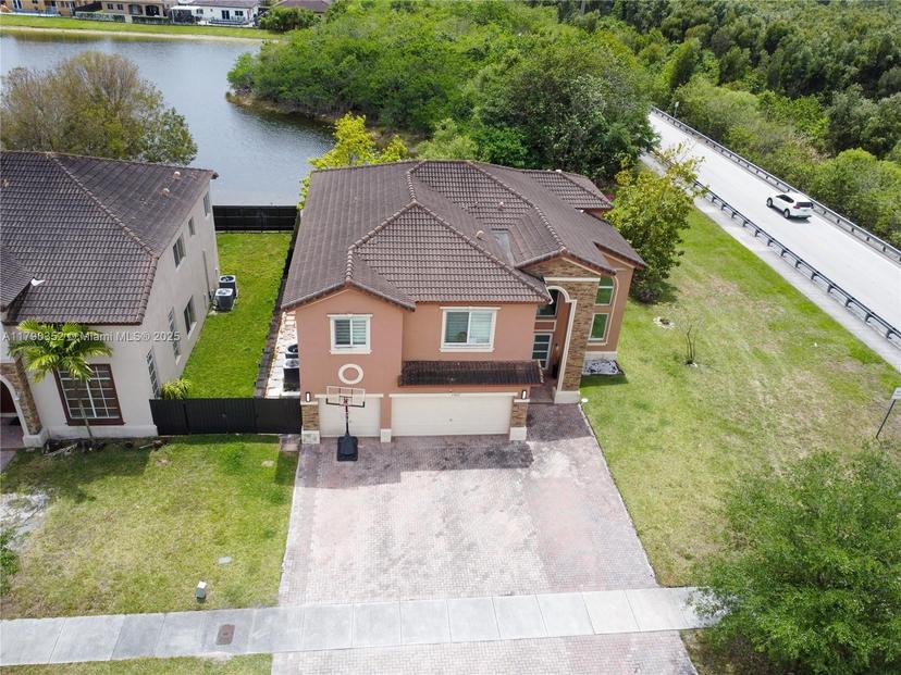 Picture of 15662 SW 8Th Ln, Miami FL 33194