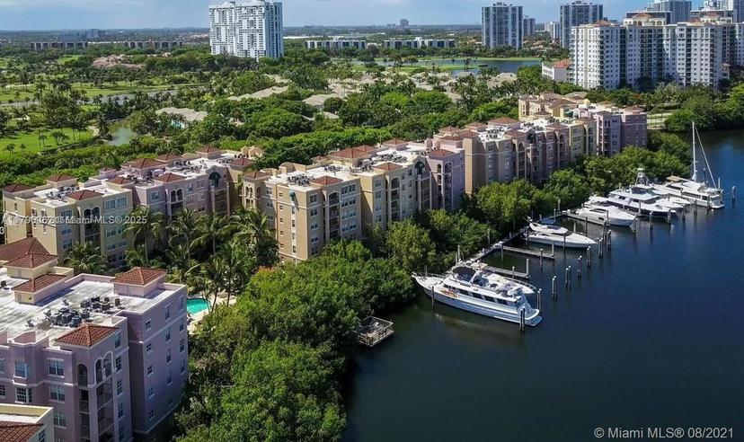 Picture of 19701 E Country Club Dr # 5603, Aventura FL 33180