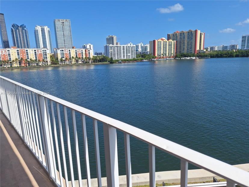 Picture of 290 174Th St # 419, Sunny Isles Beach FL 33160