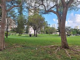 Picture of 290 174Th St # 419, Sunny Isles Beach, FL 33160