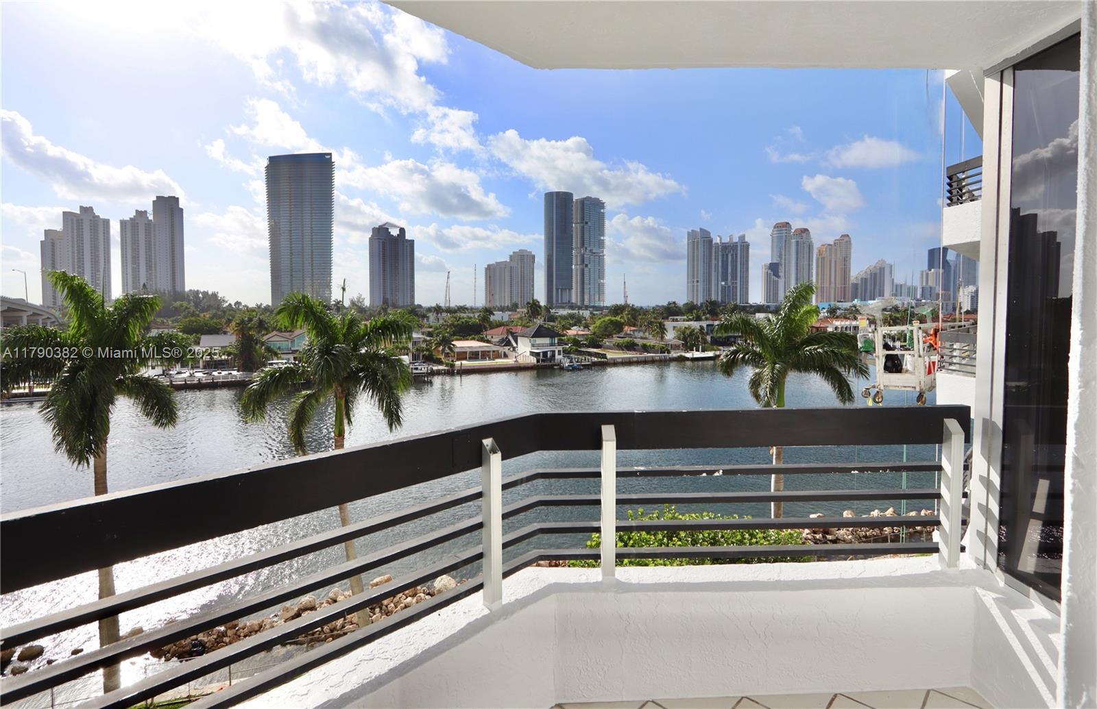 Picture of 19195 NE 36Th Ct # 608, Aventura, FL 33180