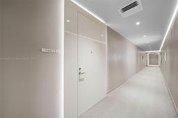 Picture of 1000 Brickell Plz, Miami, FL 33131