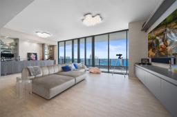 Picture of 1000 Brickell Plz, Miami, FL 33131