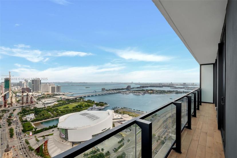Picture of 398 NE 5Th St # 3901, Miami FL 33132