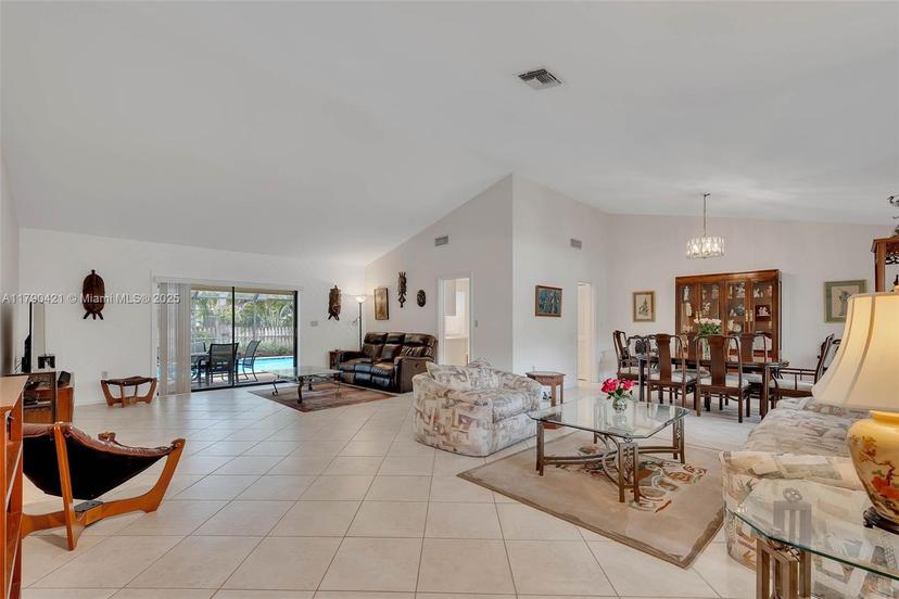 Picture of 16745 SW 74Th Ct, Palmetto Bay FL 33157
