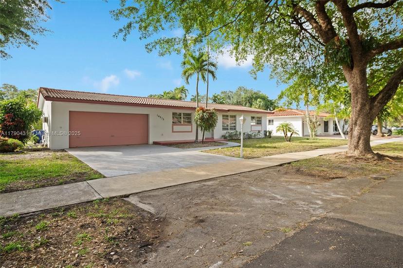 Picture of 14515 Mahogany Ct, Miami Lakes FL 33014