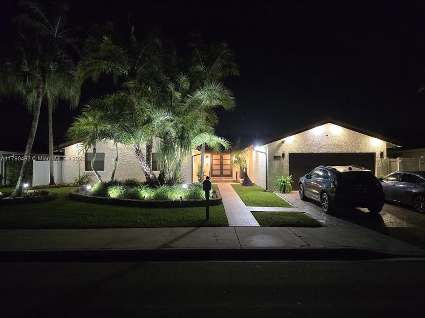 Picture of 12030 SW 92Nd St, Miami FL 33186