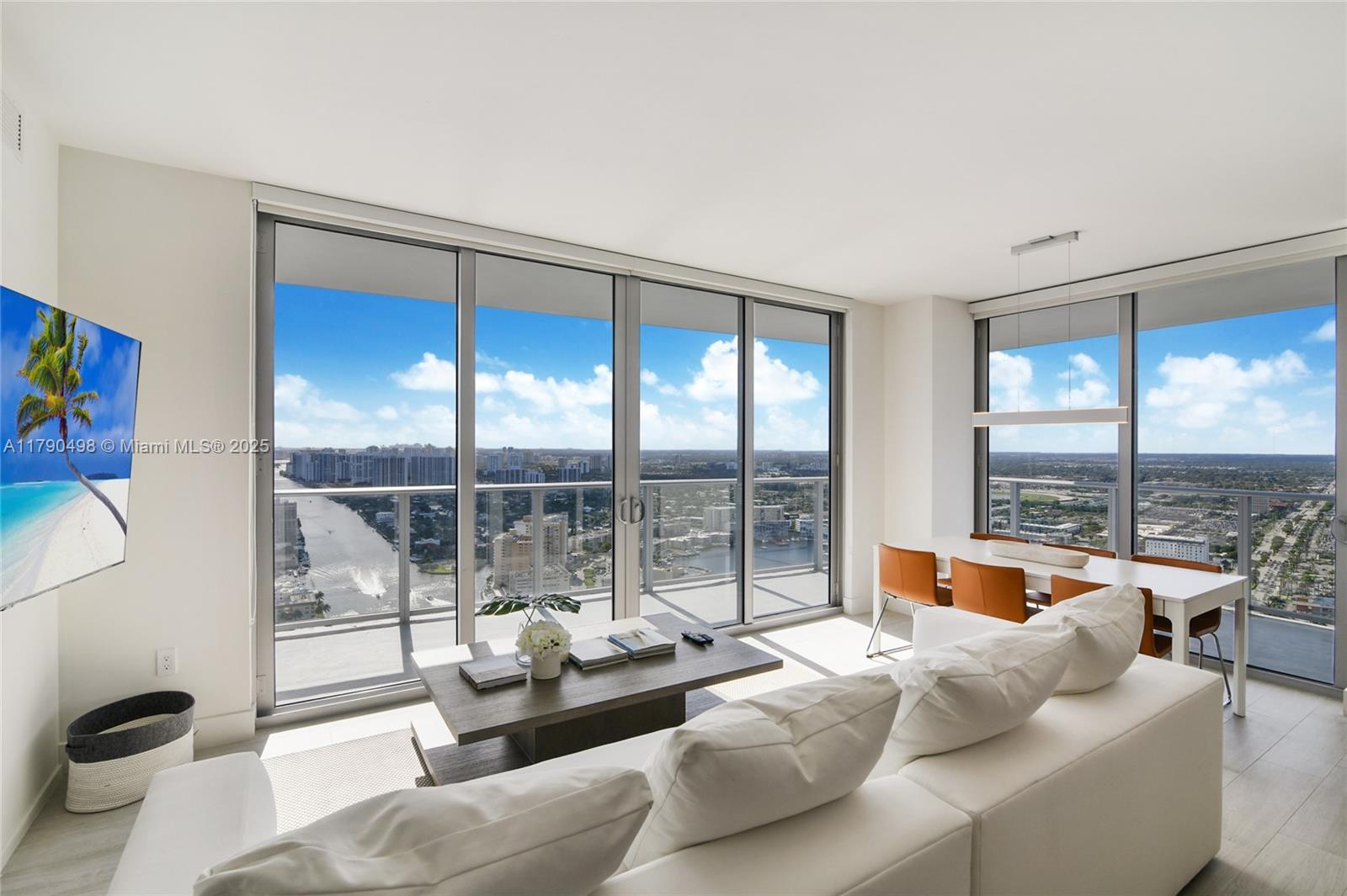 Picture of 4010 S Ocean Dr # T3708, Hollywood, FL 33019