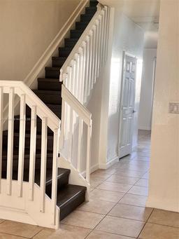 Picture of 112 SE 28Th Ter # 4, Homestead, FL 33033