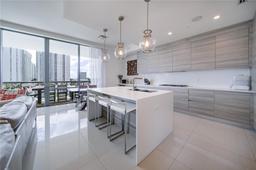 Picture of 3250 NE 188Th St # 606, Aventura, FL 33180