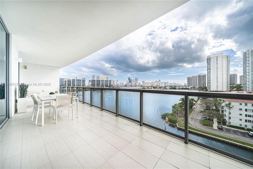 Picture of 3300 NE 188Th St # 710, Aventura FL 33180