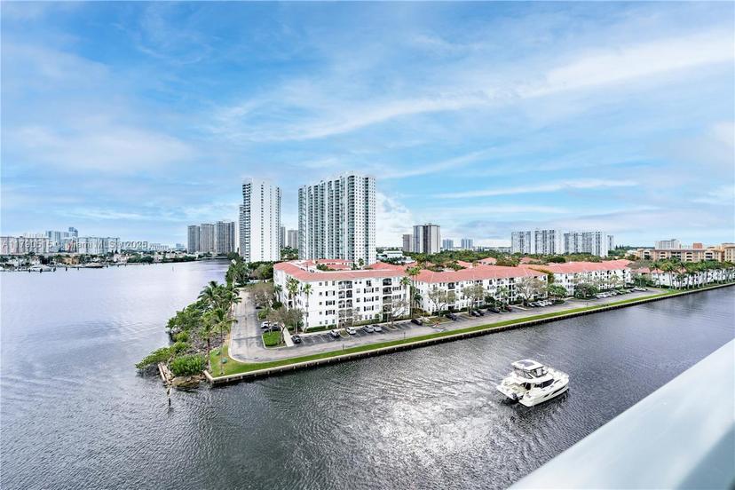 Picture of 3300 NE 188Th St # 710, Aventura FL 33180
