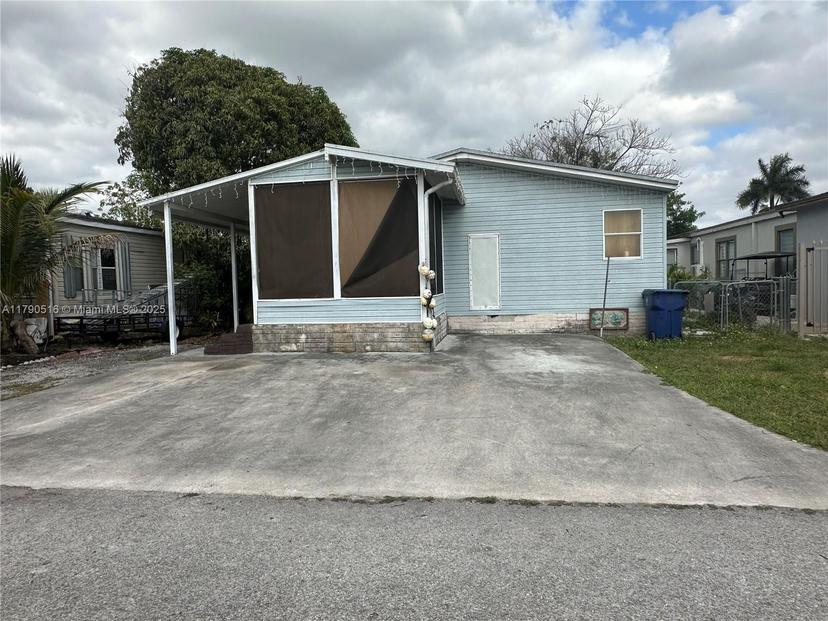 Picture of 19800 SW 180Th Ave # 266, Miami FL 33187