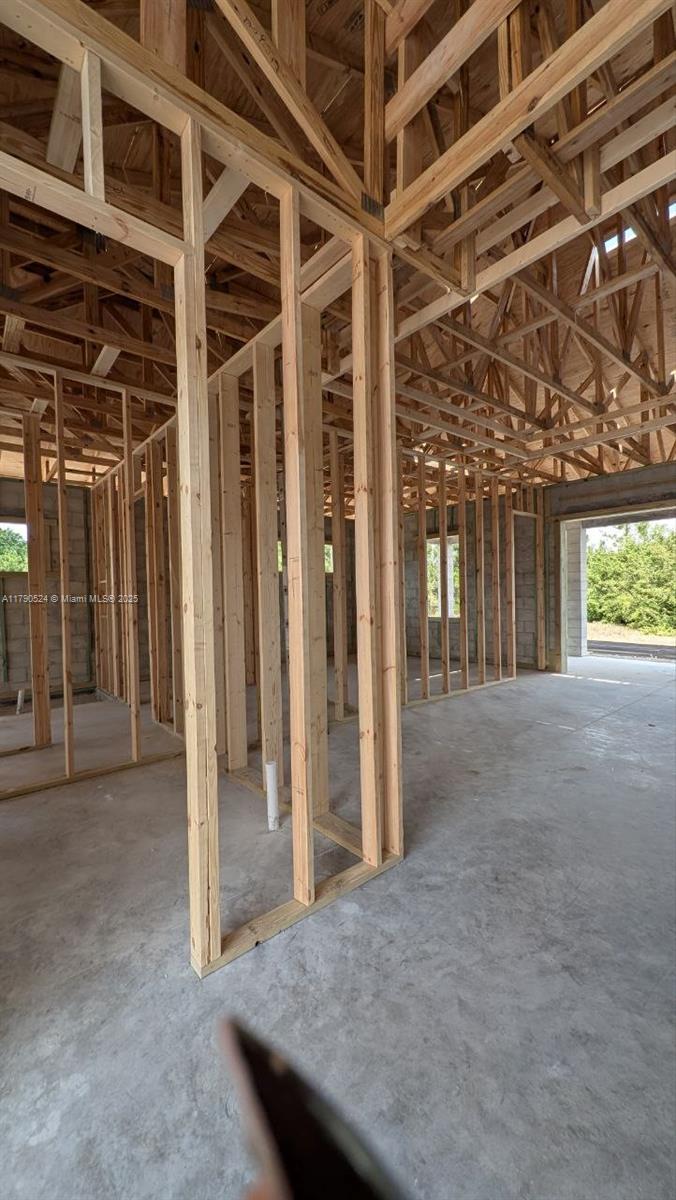 Picture of 2607 E 15Th St, Other City - In The State Of Florida FL 33972