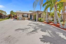 Picture of 7618 NW 88Th Cir, Tamarac, FL 33321