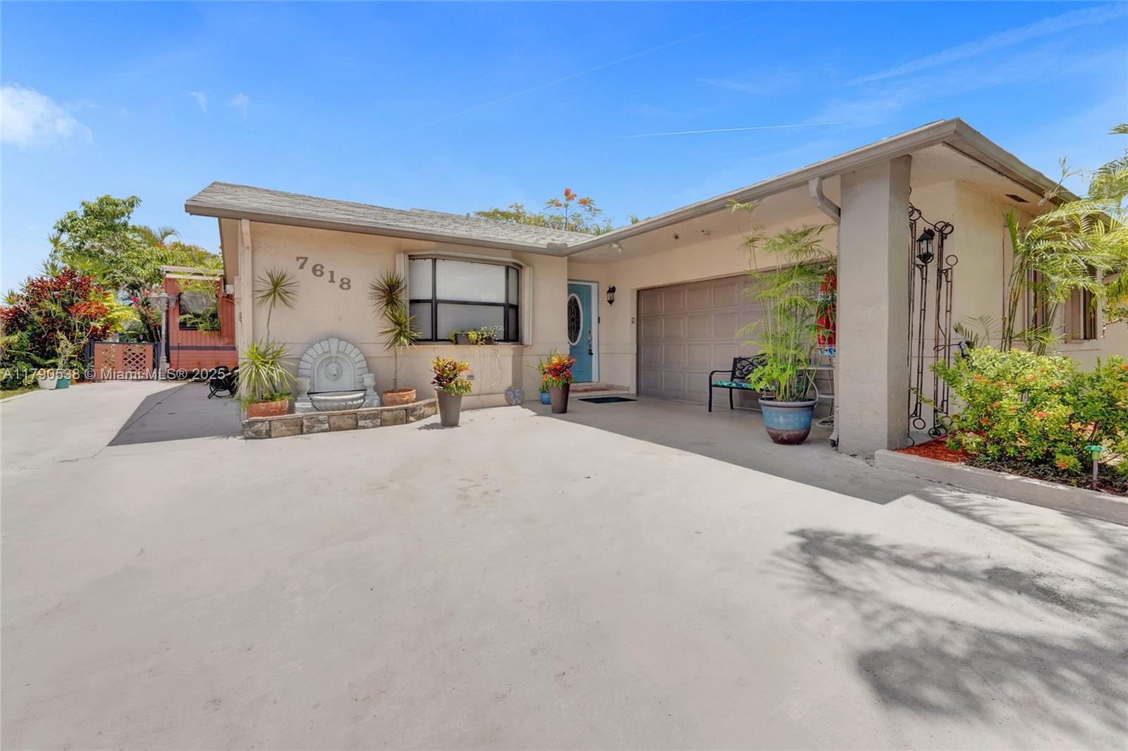 Picture of 7618 NW 88Th Cir, Tamarac, FL 33321