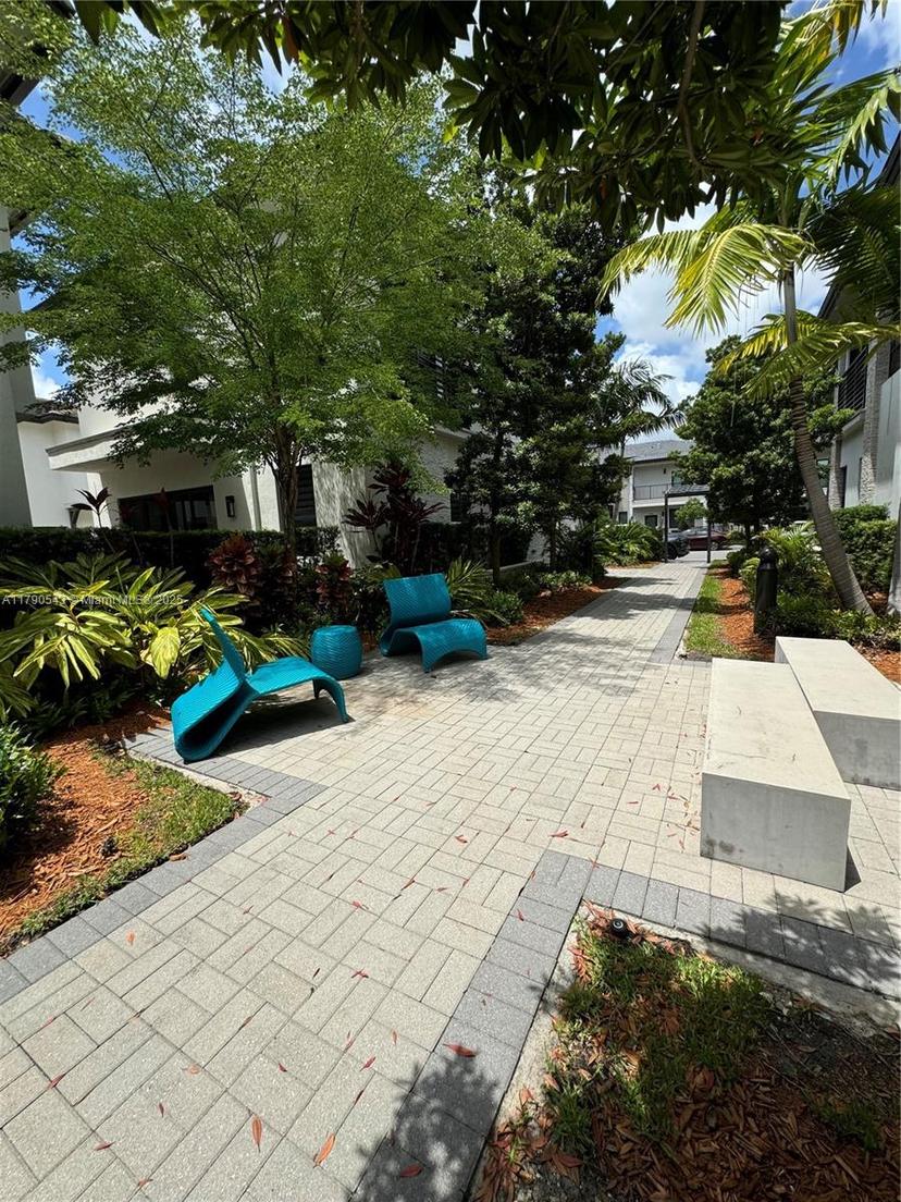 Picture of 8283 NW 47Th Ln, Doral FL 33166