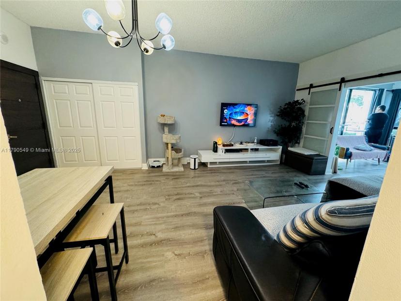 Picture of 20515 E Country Club Dr # 148, Aventura FL 33180