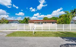 Picture of 30324 SW 154Th Ct, Homestead, FL 33033