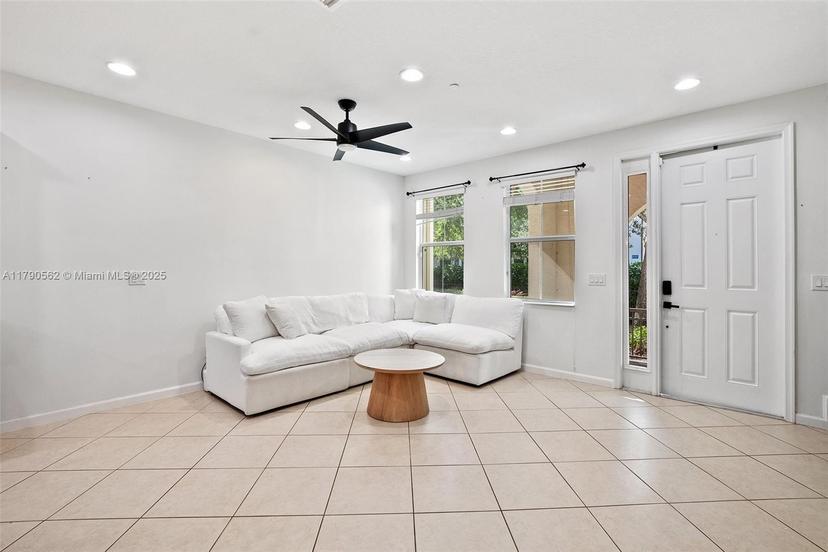 Picture of 8144 Cascada Isles Dr, Cooper City FL 33024