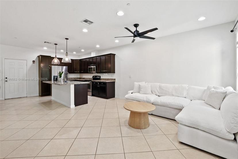 Picture of 8144 Cascada Isles Dr, Cooper City FL 33024